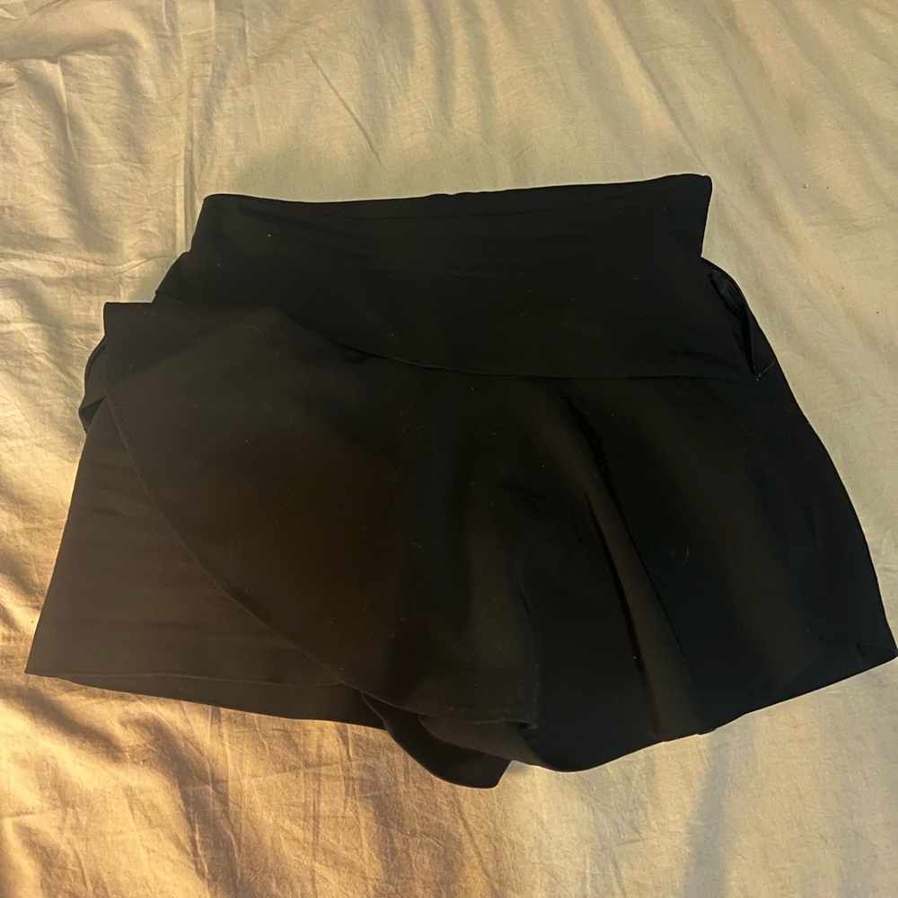 Zara black ruffle skort